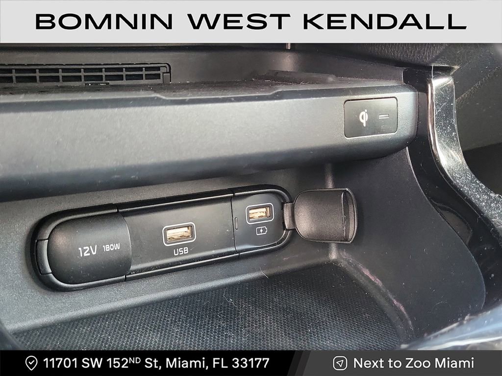 Used 2023 Kia Seltos SX image 19
