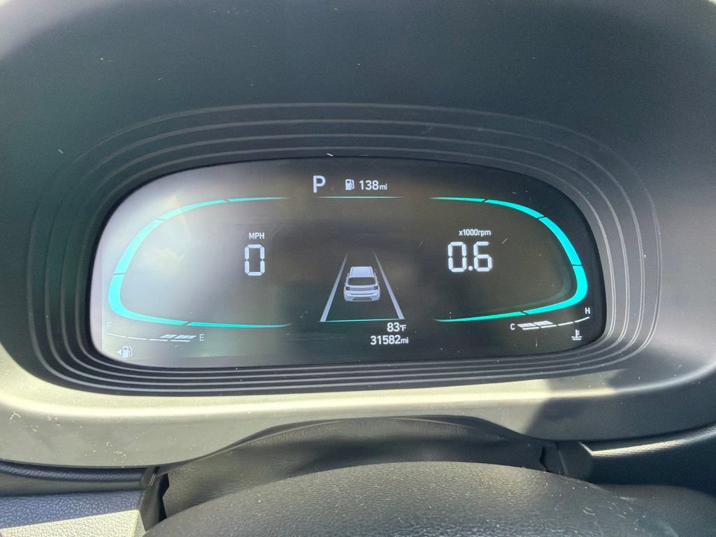 Used 2024 Hyundai Venue SEL FWD image 7
