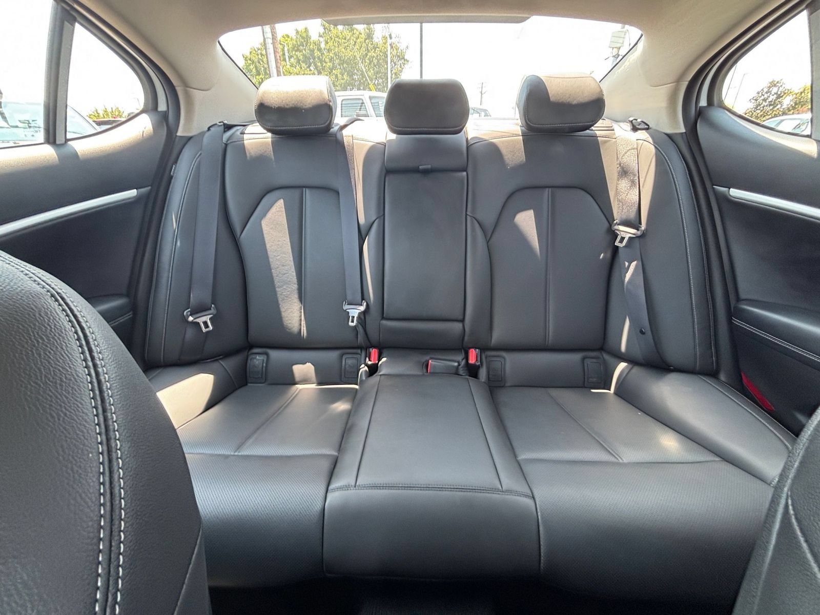 Used 2026 Genesis G70 2.5T RWD image 40
