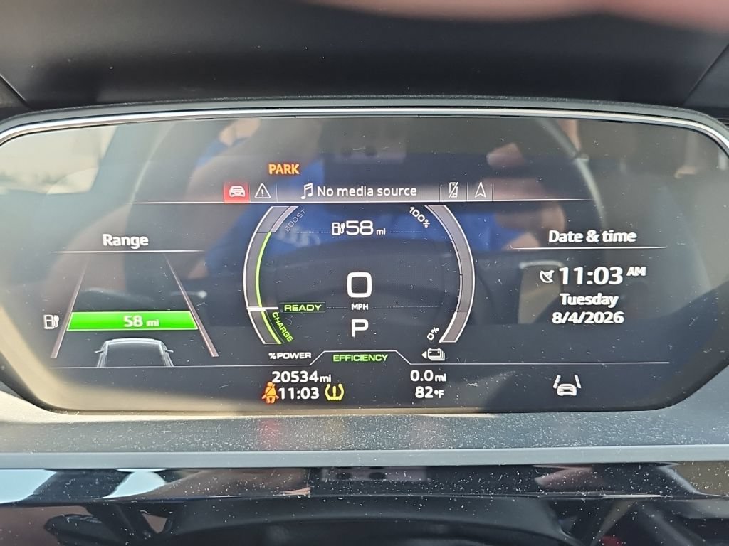 Used 2024 Audi Q8 e-tron Premium Plus w/ Premium Plus Package AWD/4WD image 18
