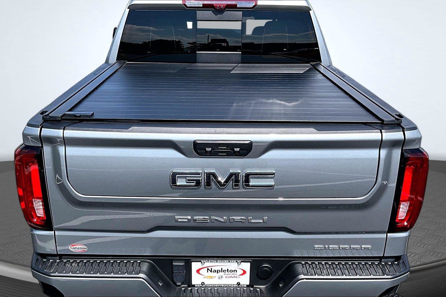 Used 2024 GMC Sierra 1500 Denali Ultimate AWD/4WD image 6