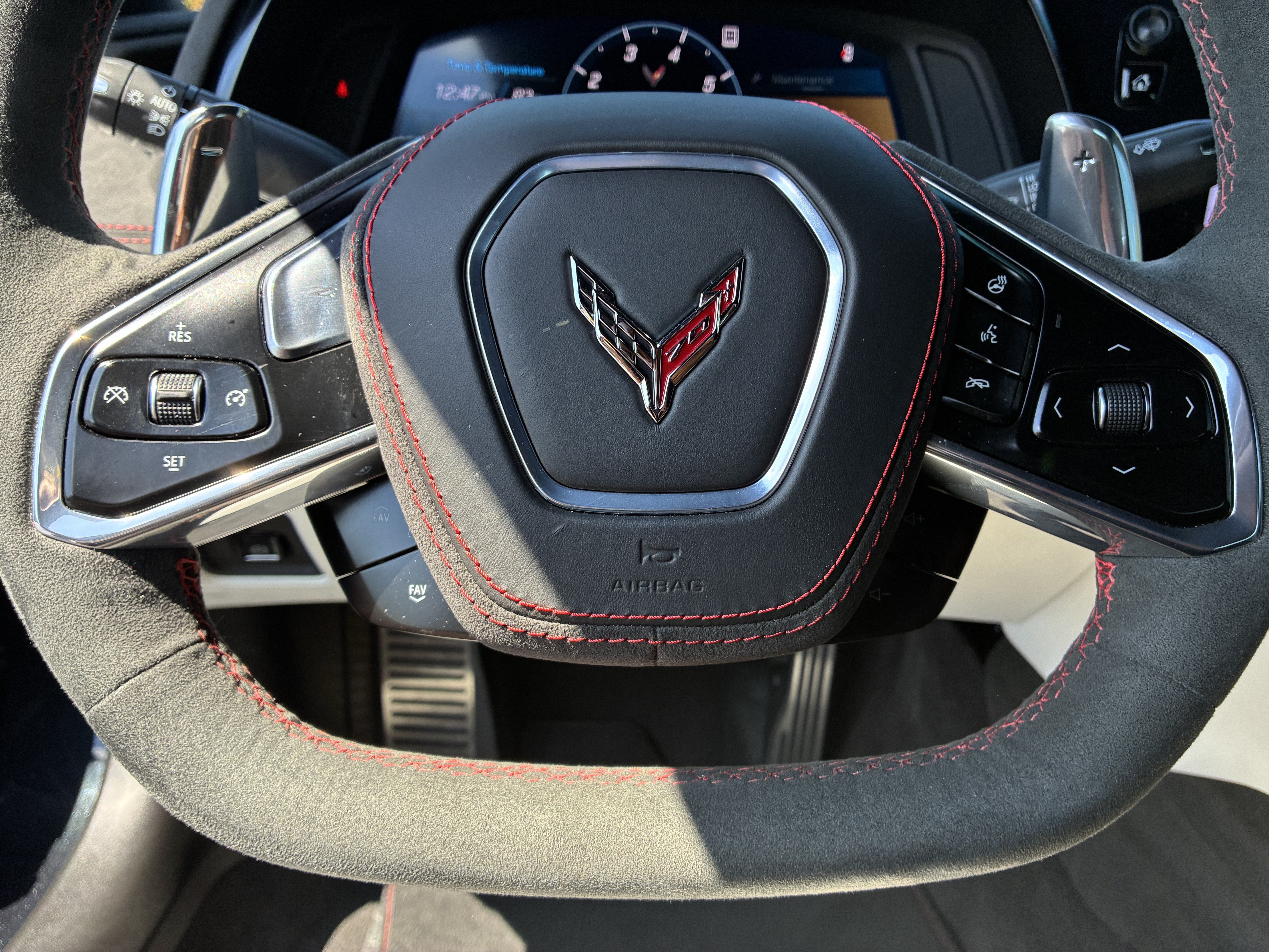 Used 2023 Chevrolet Corvette Stingray Premium Cpe w/ Z51 Performance Package RWD image 27