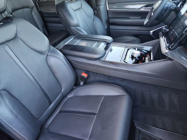 Certified 2022 Jeep Wagoneer Series III w/ Rear Seat Video Group 1 image 14