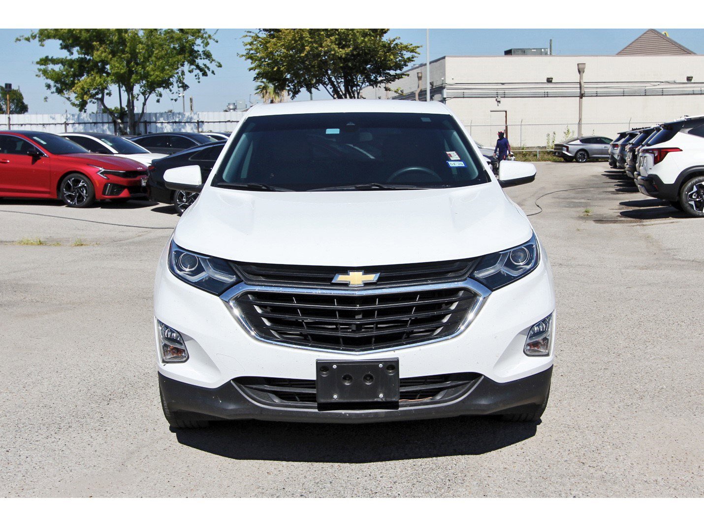Used 2020 Chevrolet Equinox LT image 2
