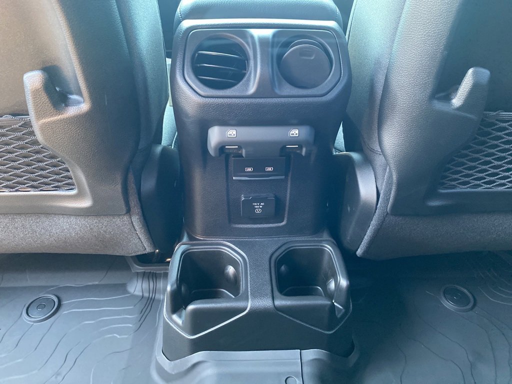 New 2025 Jeep Wrangler Unlimited Rubicon image 17