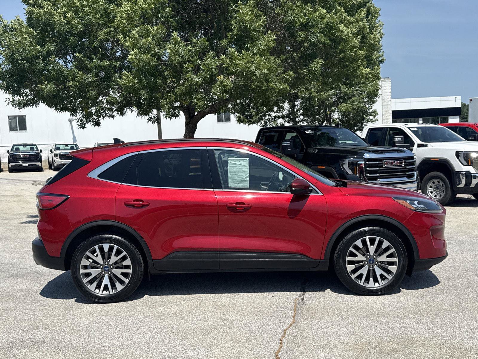 Used 2020 Ford Escape Titanium AWD/4WD image 8