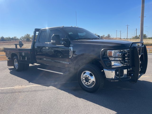 Used 2021 Ford F350 Lariat w/ Lariat Value Package AWD/4WD image 2