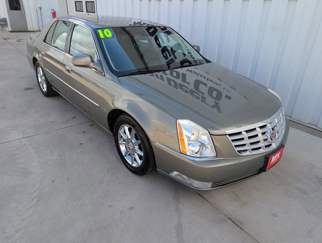 Used 2010 Cadillac DTS Luxury image 9
