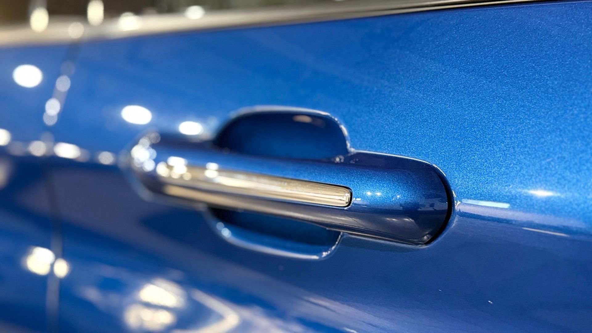 Used 2021 Ford Explorer Limited w/ Equipment Group 301A image 17