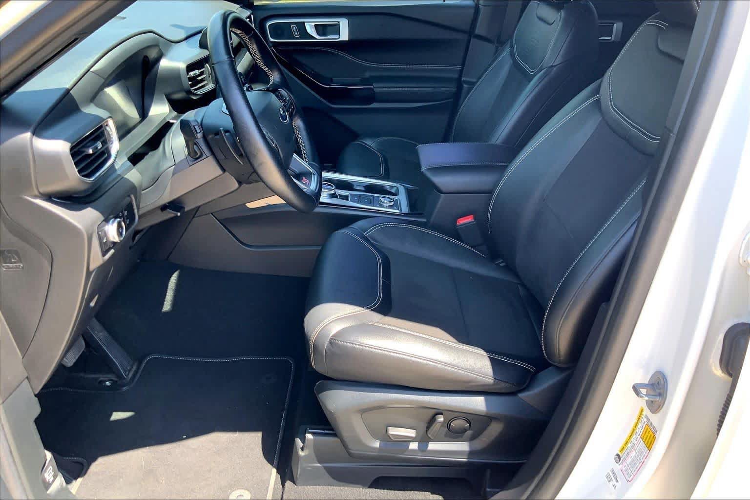 Used 2023 Ford Explorer ST AWD/4WD image 8