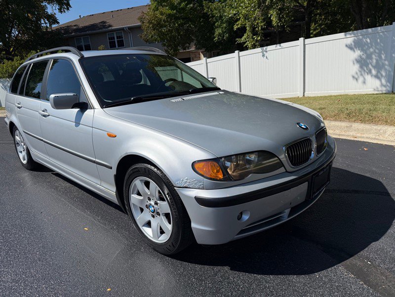 Used 2003 BMW 325i Wagon image 12