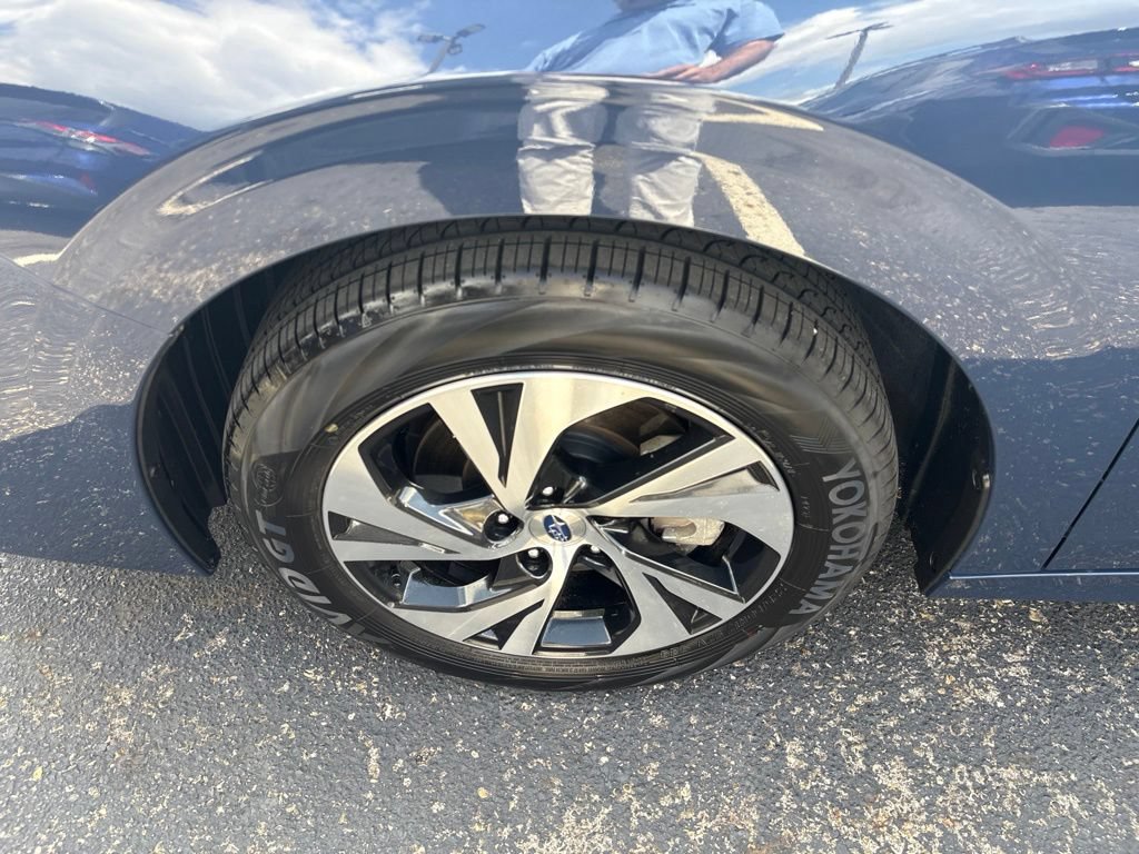 Used 2025 Subaru Legacy Premium AWD/4WD image 7