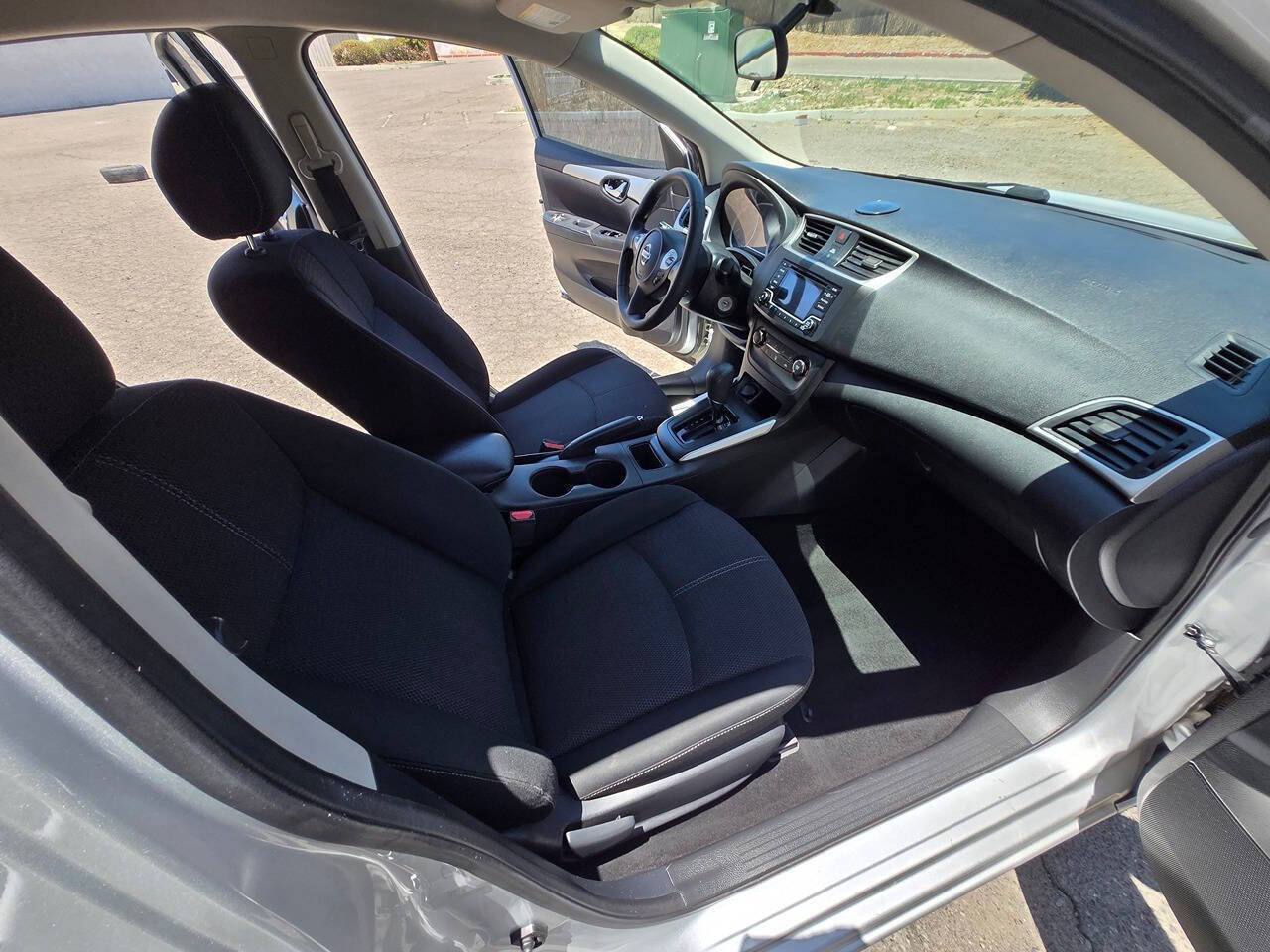 Used 2018 Nissan Sentra S FWD image 33