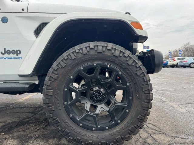 Used 2024 Jeep Wrangler Unlimited w/ Convenience Group AWD/4WD image 11