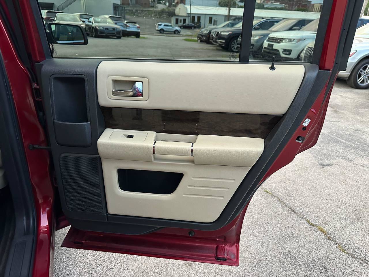 Used 2015 Ford Flex Limited FWD image 39