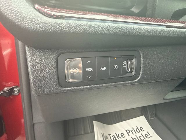 Used 2024 Chevrolet Traverse RS w/ LPO, Floor Liner Package AWD/4WD image 12