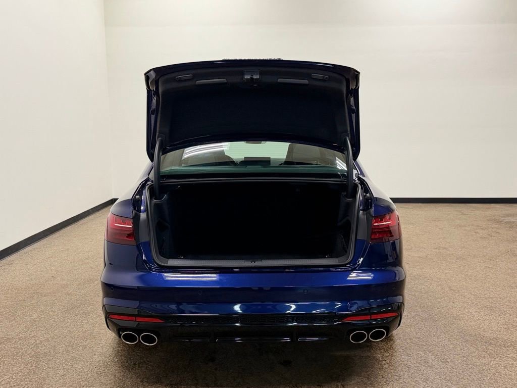 Used 2022 Audi S4 Premium Plus image 5