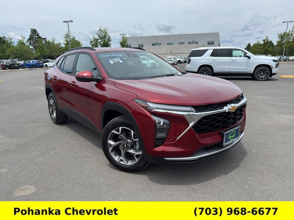 Used 2025 Chevrolet Trax LT FWD video 1