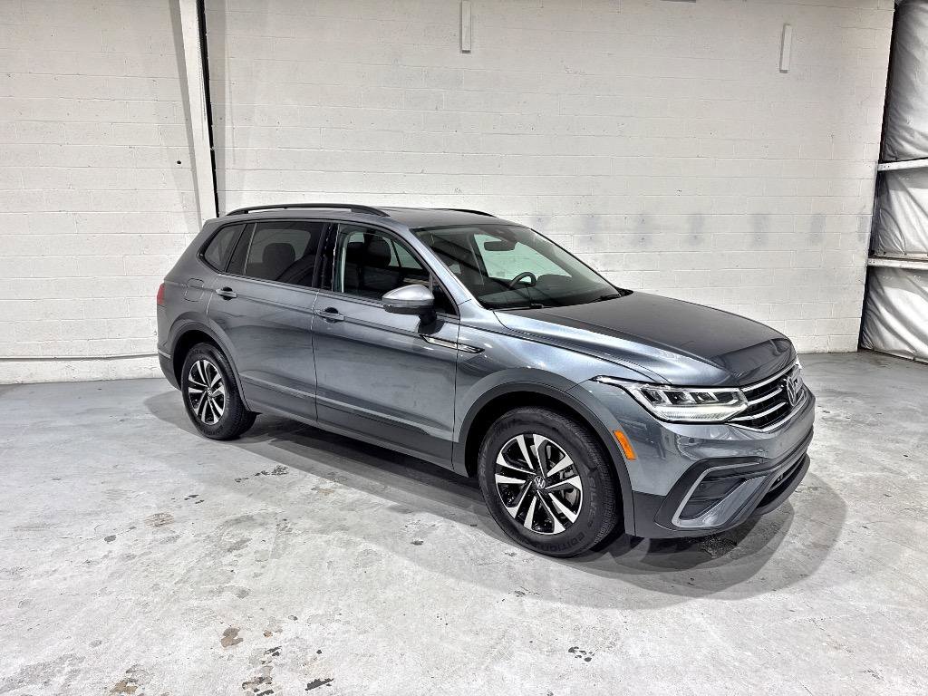 Used 2022 Volkswagen Tiguan S image 5