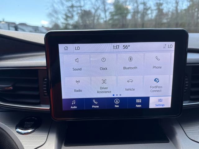 Used 2023 Ford Explorer XLT w/ Equipment Group 202A AWD/4WD image 17