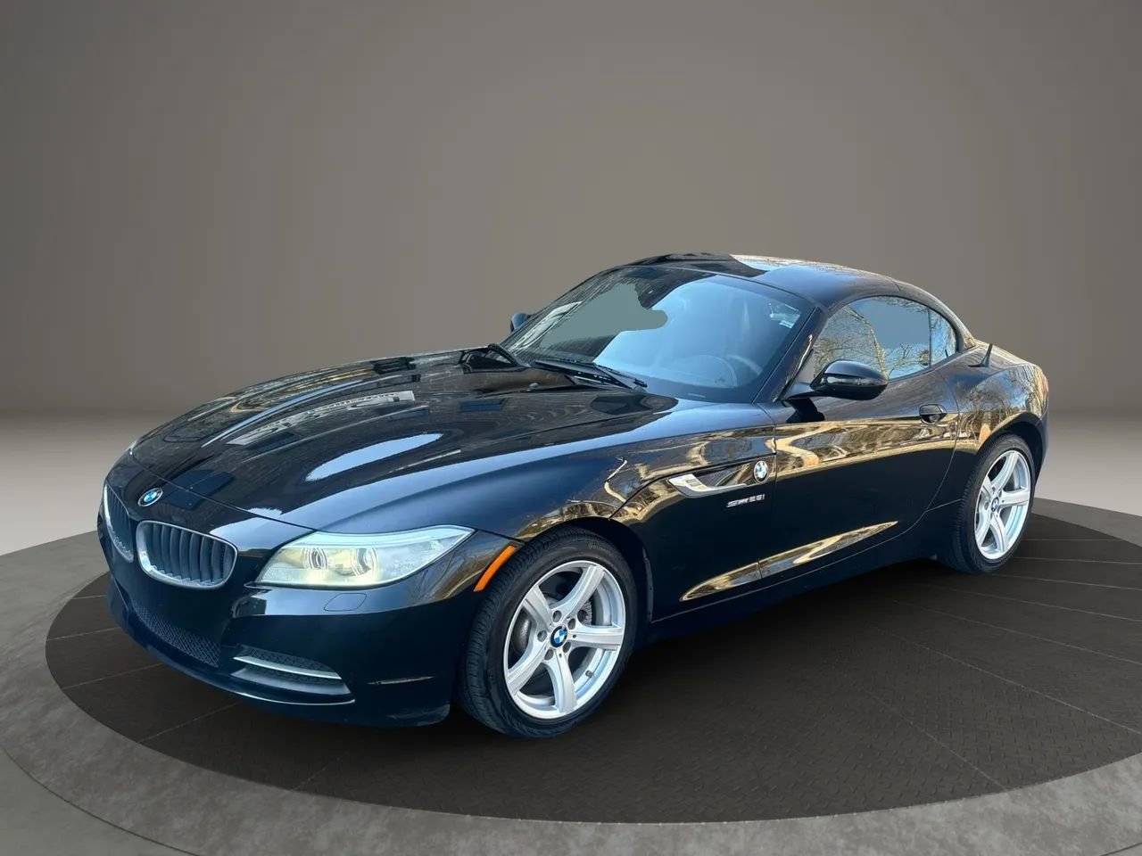 Used 2014 BMW Z4 sDrive28i image 9