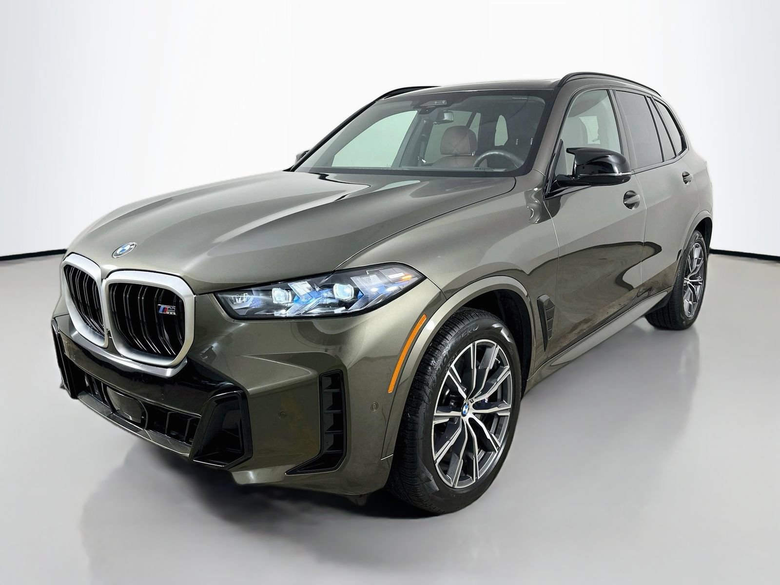 Used 2026 BMW X5 M60i AWD/4WD image 1