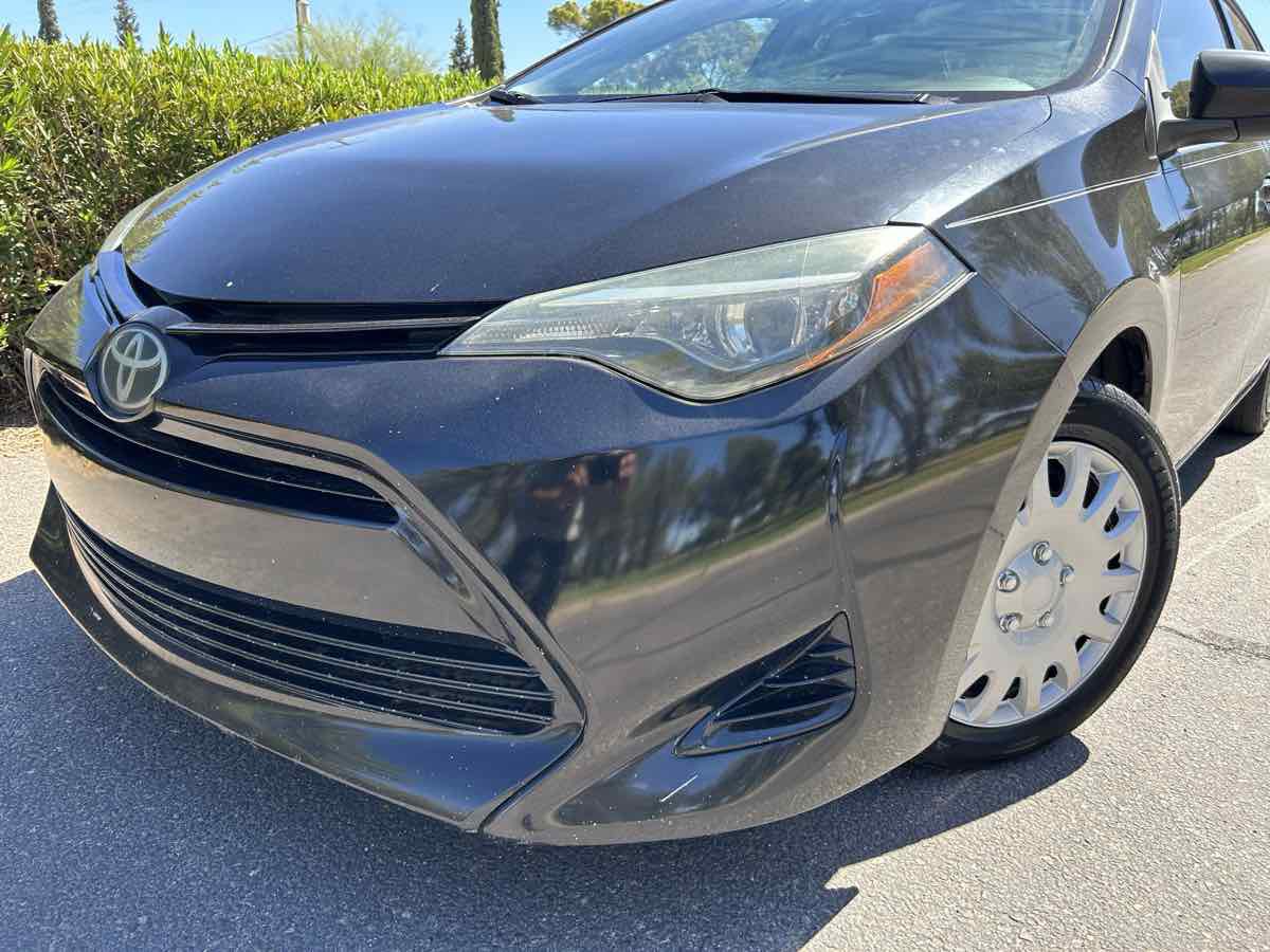 Used 2018 Toyota Corolla LE FWD image 9