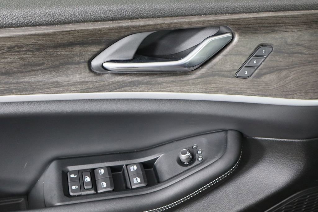 New 2025 Jeep Grand Cherokee Limited image 22