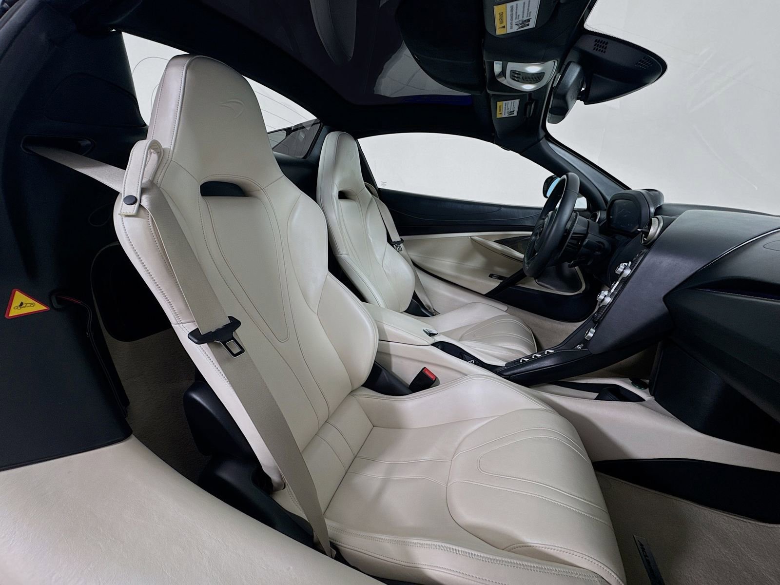 Used 2020 McLaren 720S Spider image 23