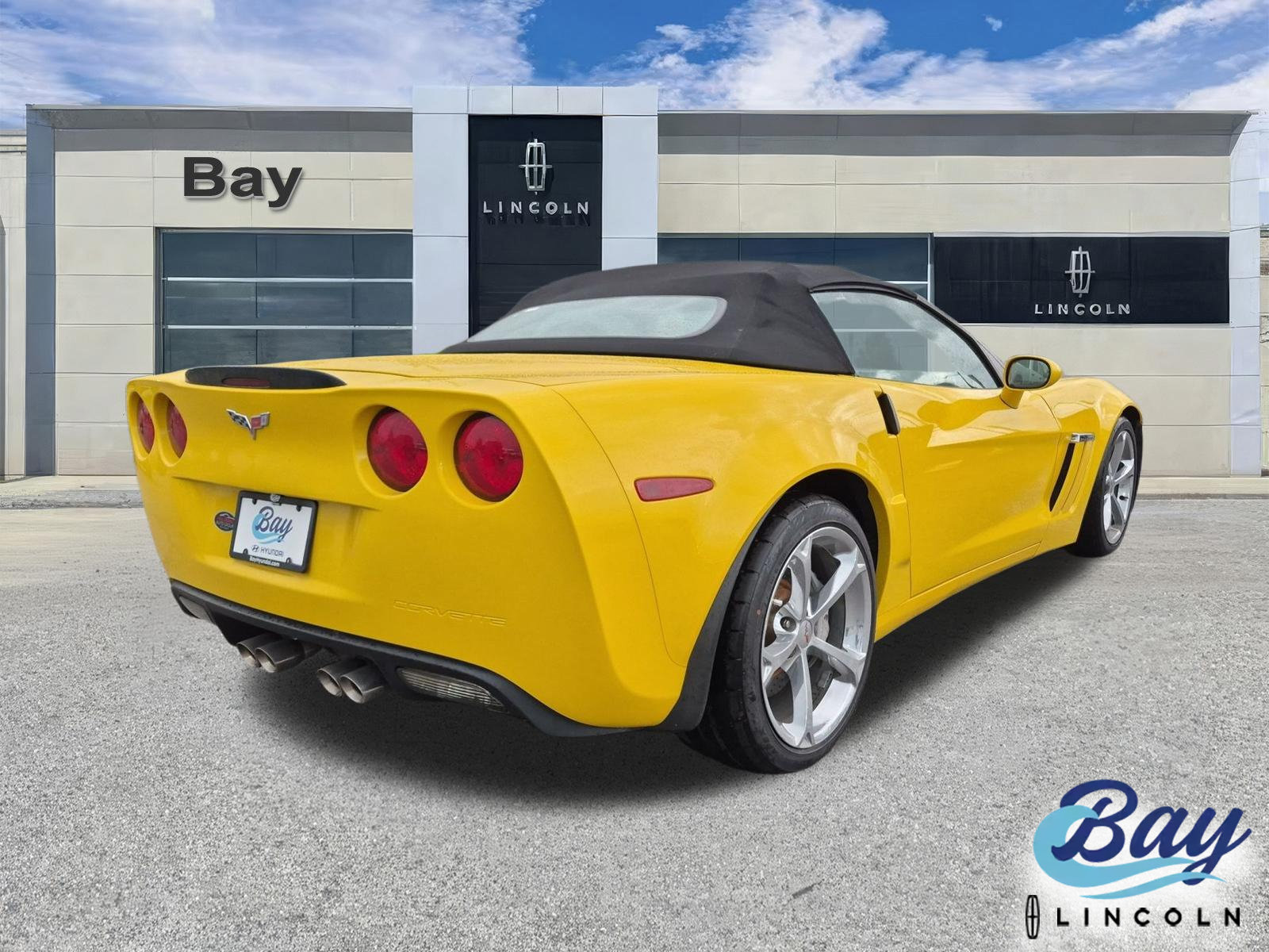 Used 2012 Chevrolet Corvette Grand Sport w/ 4LT Preferred Equipment Group RWD image 5