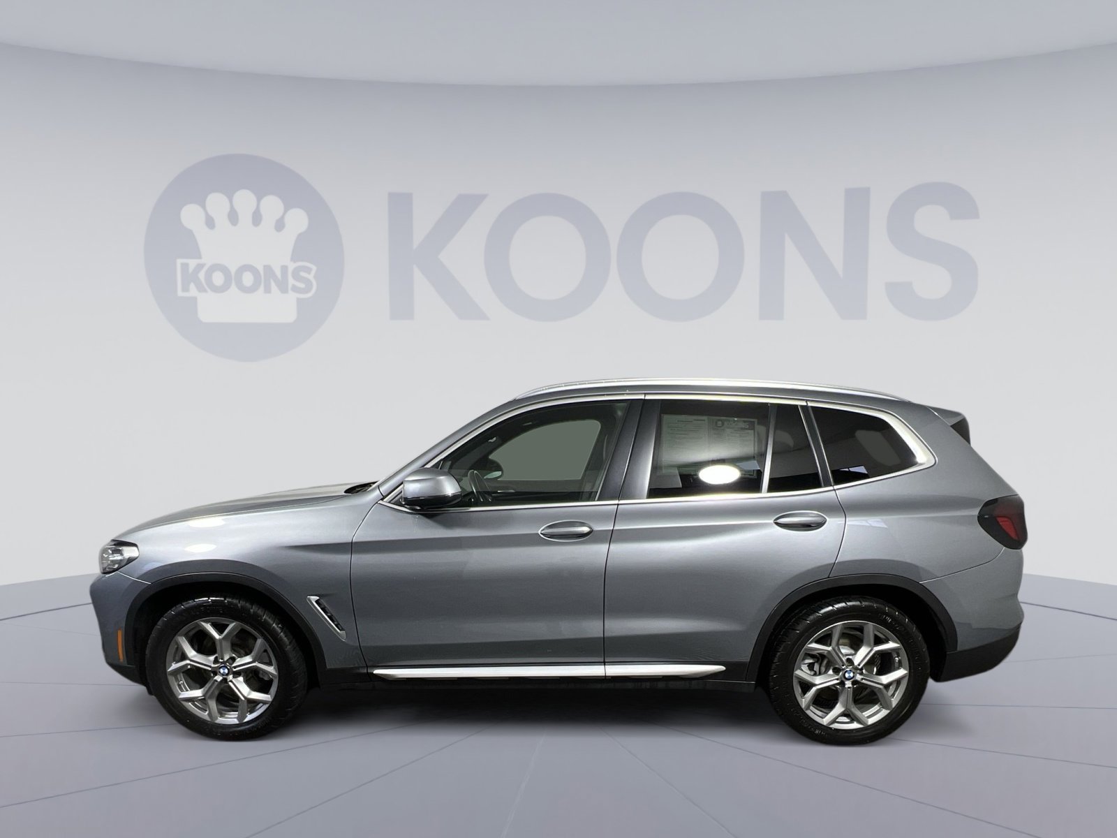 Used 2024 BMW X3 xDrive30i image 2