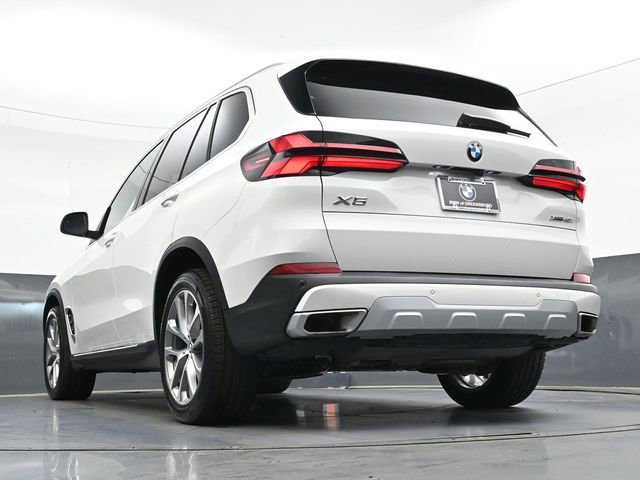 Used 2025 BMW X5 xDrive40i AWD/4WD image 34