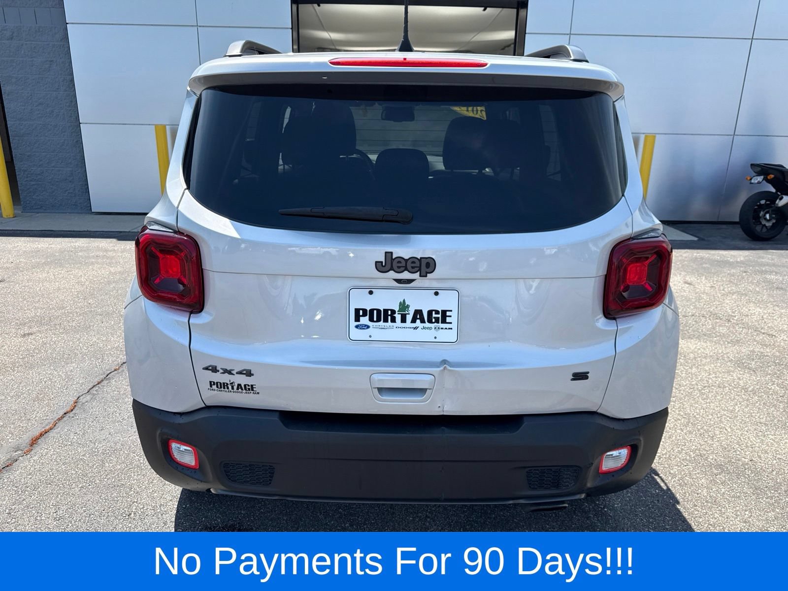 Used 2019 Jeep Renegade Limited w/ Quick Order Package 22P AWD/4WD image 4