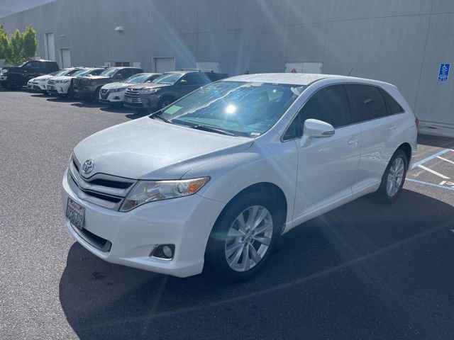 Used 2015 Toyota Venza LE image 3