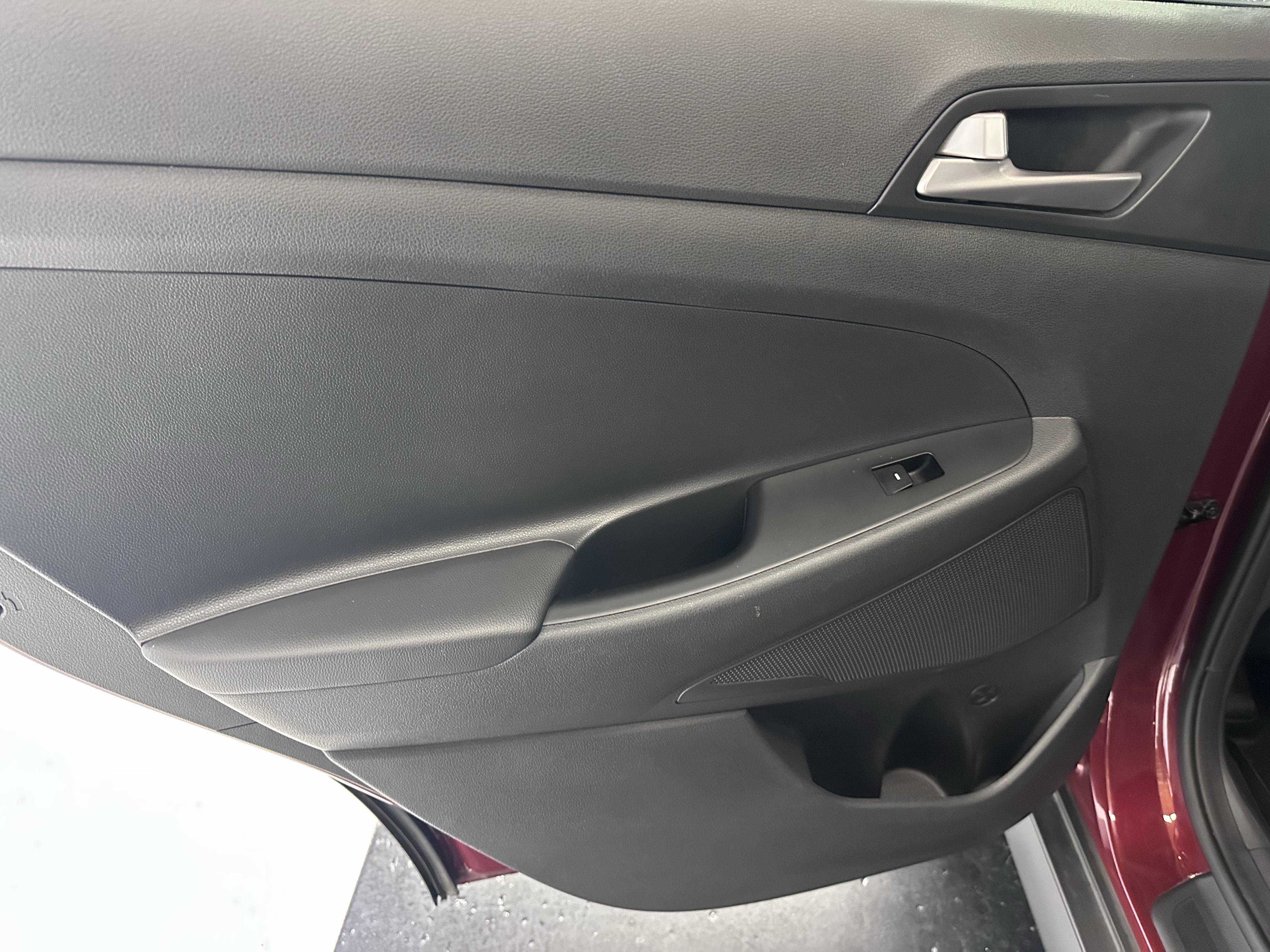 Used 2018 Hyundai Tucson SE image 23