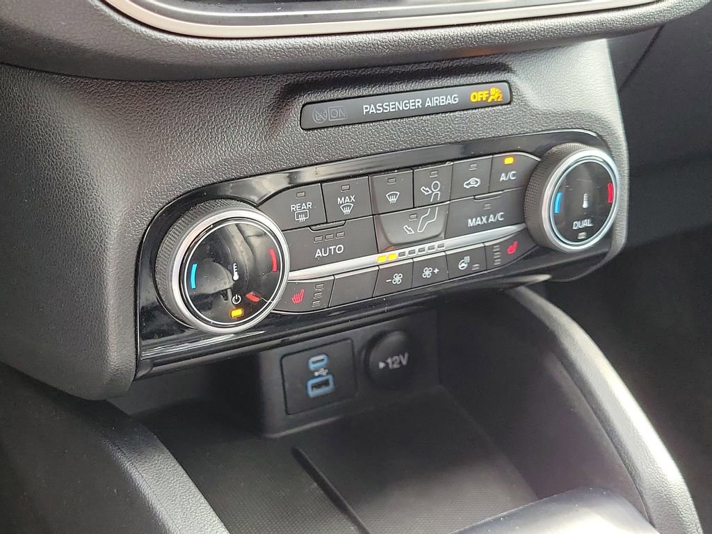 Used 2022 Ford Escape SEL image 32