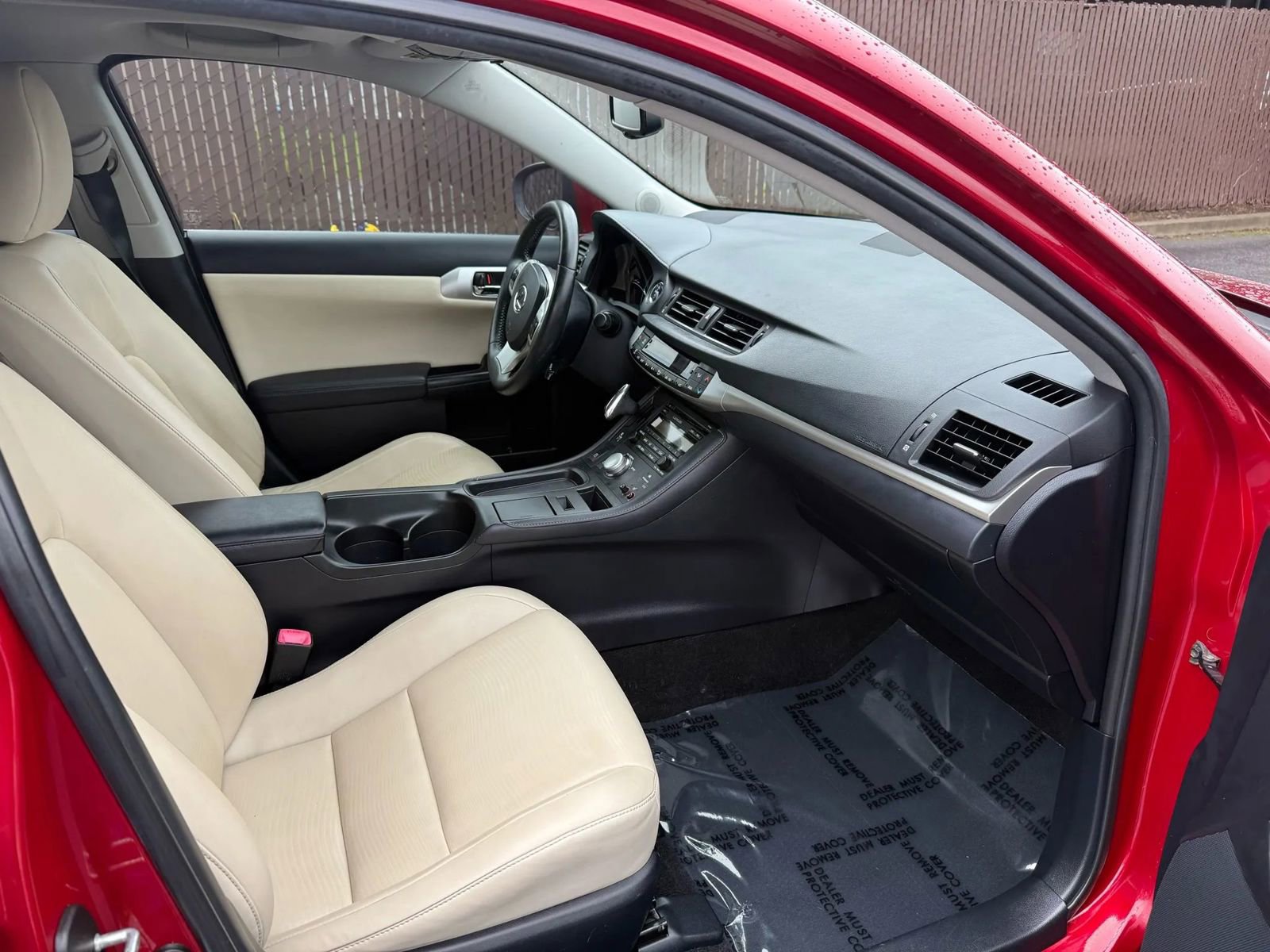 Used 2011 Lexus CT 200h Premium image 13