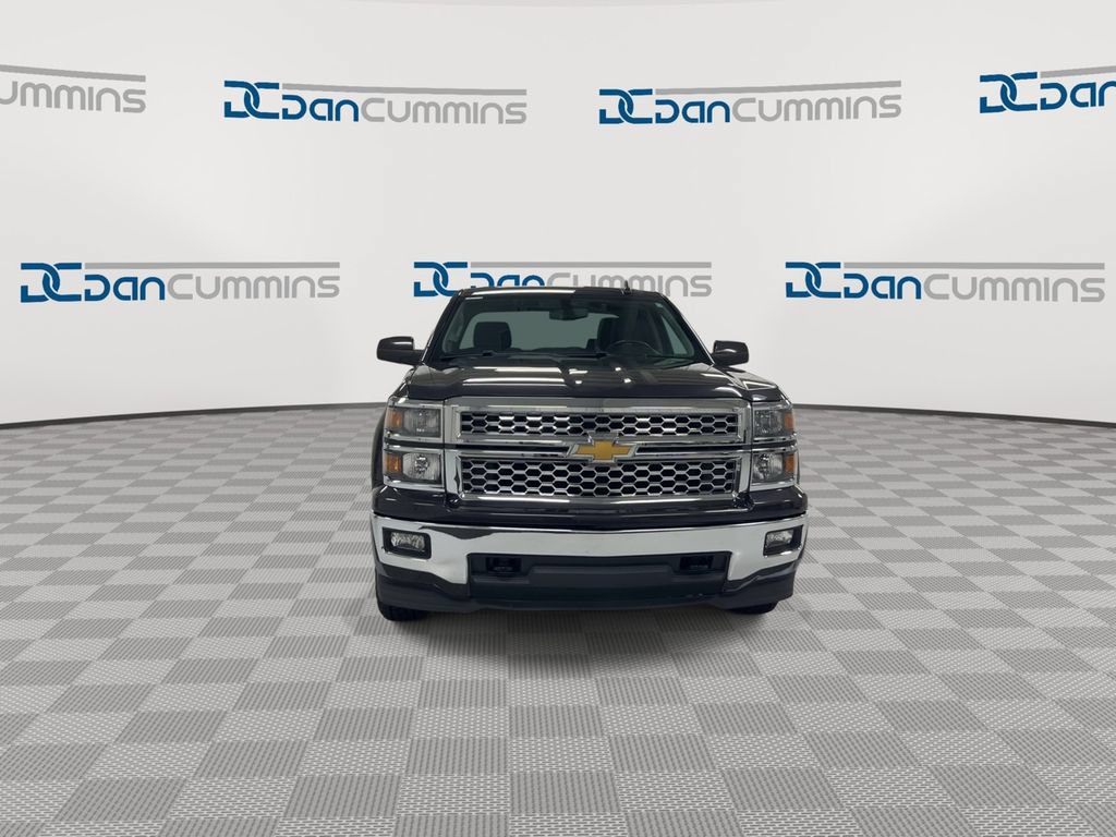 Used 2015 Chevrolet Silverado 1500 LT AWD/4WD image 3