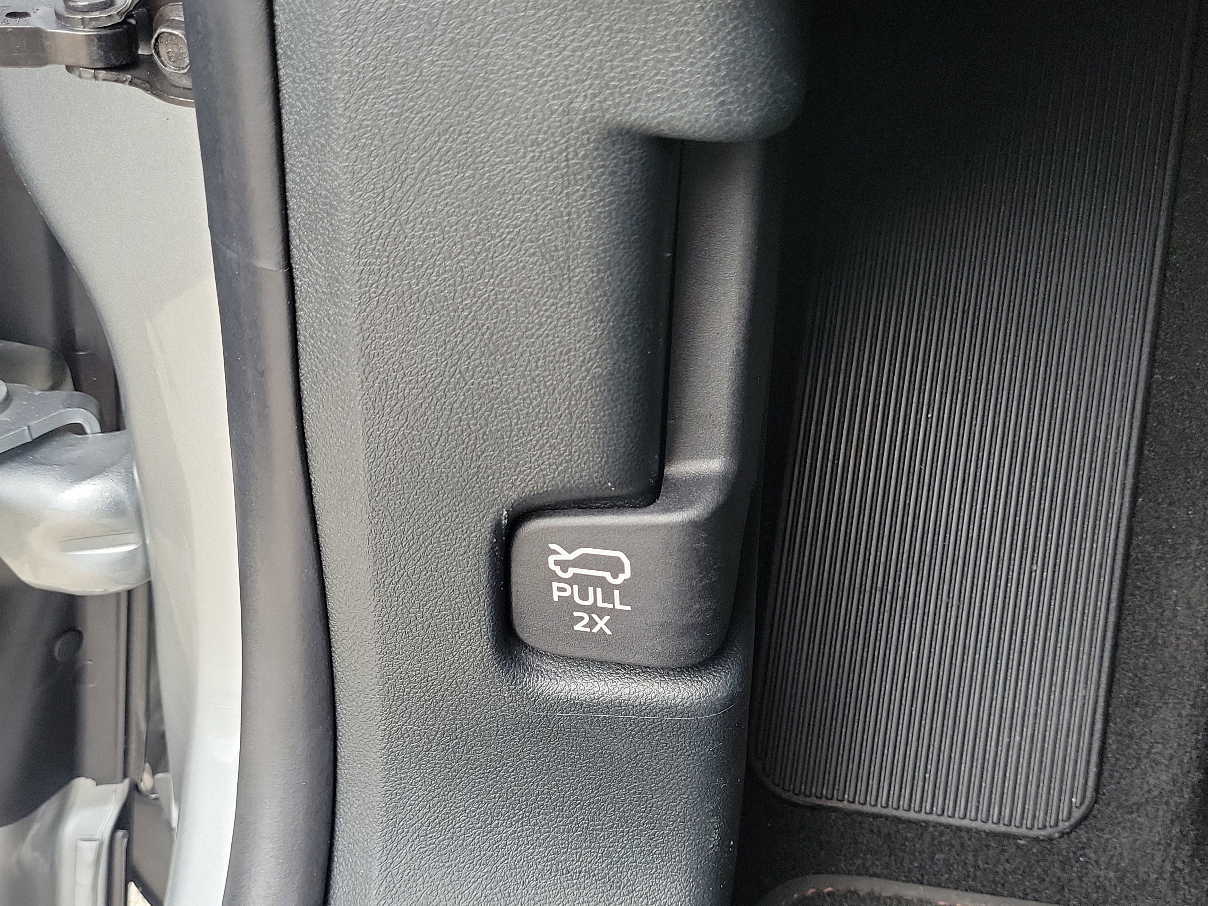 Used 2023 Lincoln Aviator 2WD w/ Premium Package image 14