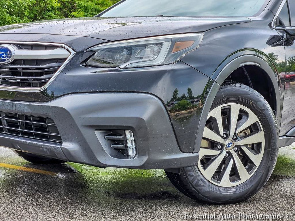 Used 2020 Subaru Outback Premium w/ Popular Package #1 AWD/4WD image 3