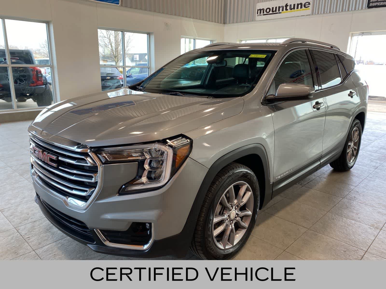 Used 2024 GMC Terrain SLT FWD video 1