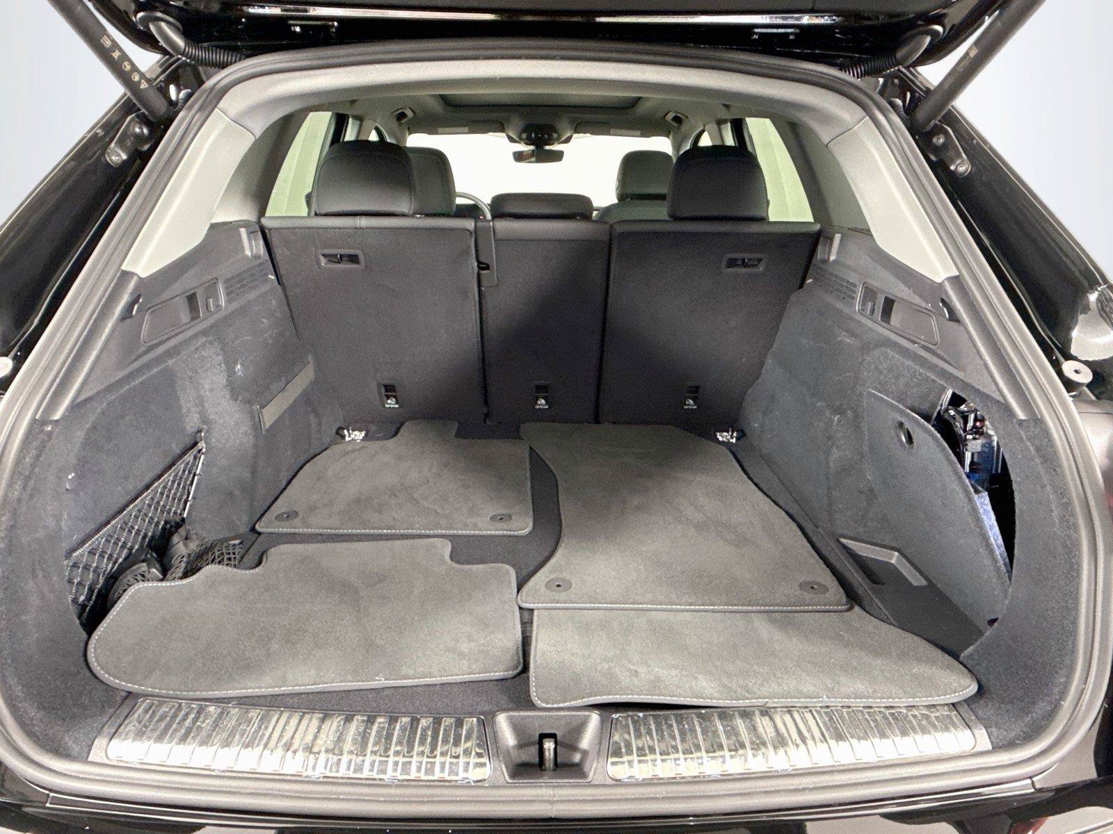 Used 2025 Audi Q5 Premium AWD/4WD image 37