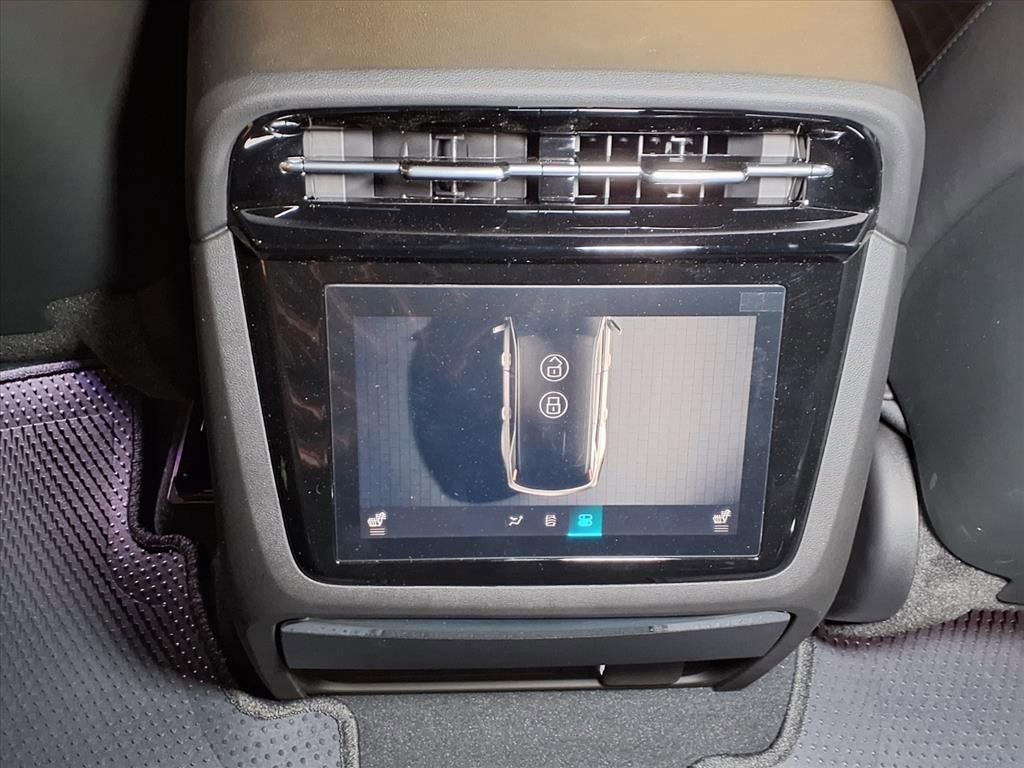 New 2026 Cadillac Escalade IQ Luxury 1 image 12