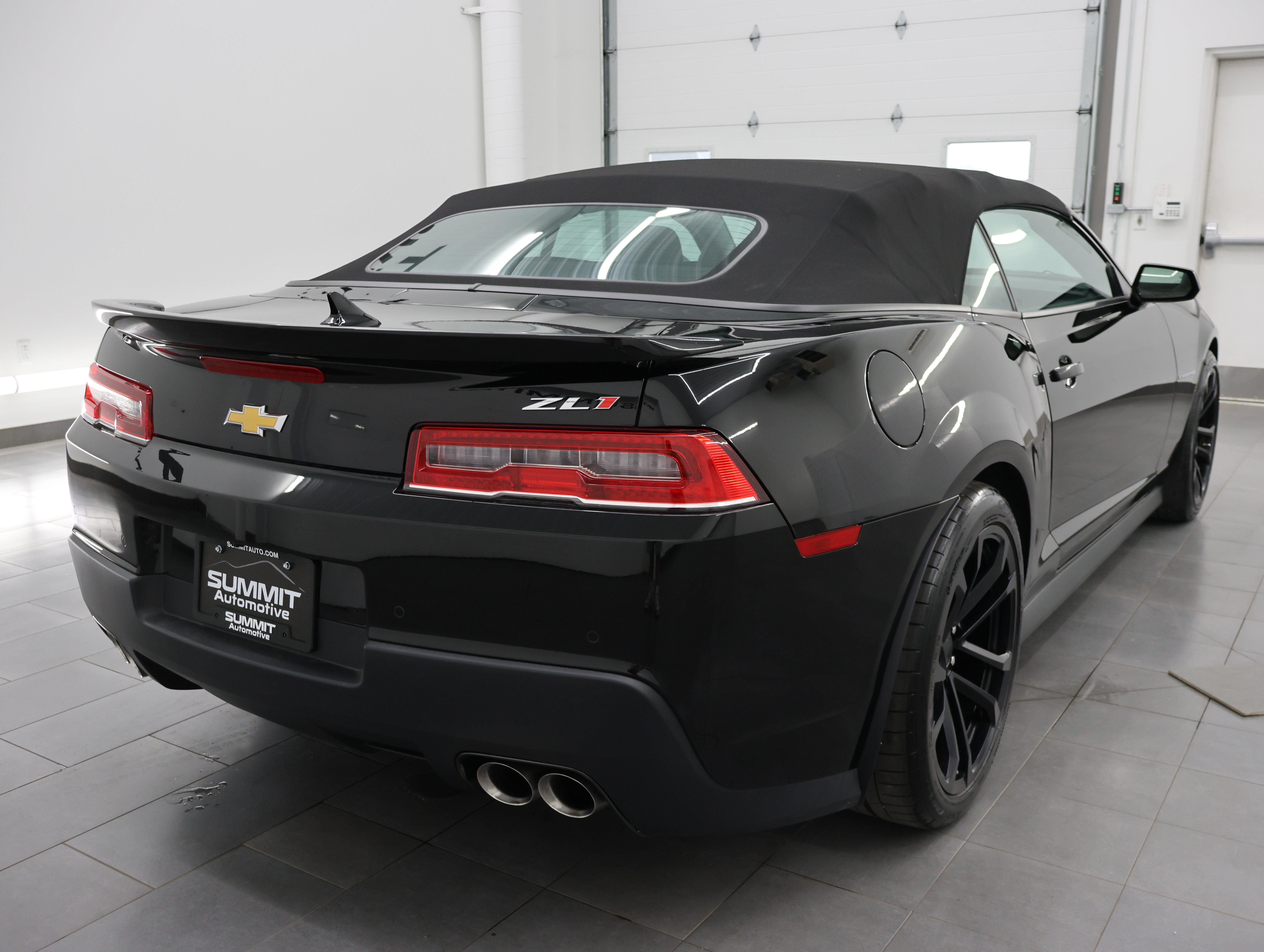 Used 2015 Chevrolet Camaro ZL1 RWD image 5