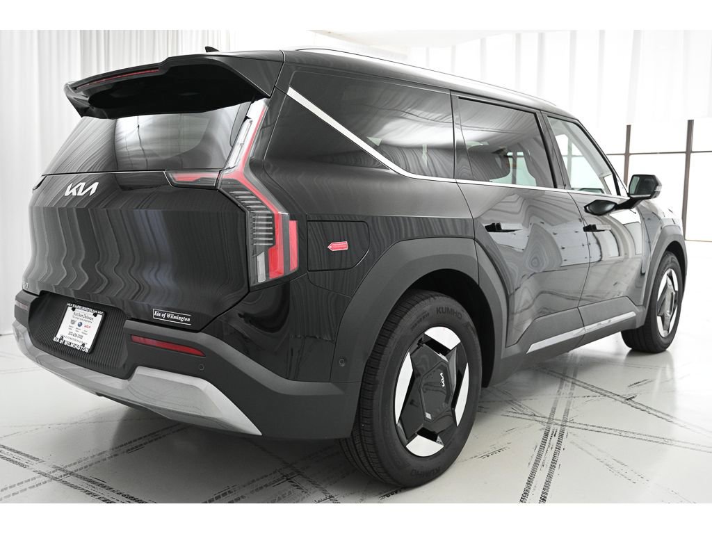 New 2026 Kia EV9 Wind image 7