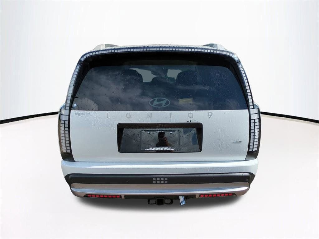 New 2026 Hyundai Ioniq 9 SE image 6