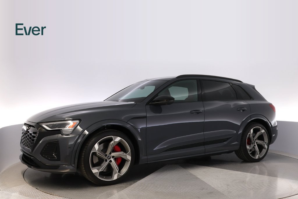 Used 2024 Audi Q8 e-tron Premium Plus w/ Prestige Package AWD/4WD image 18