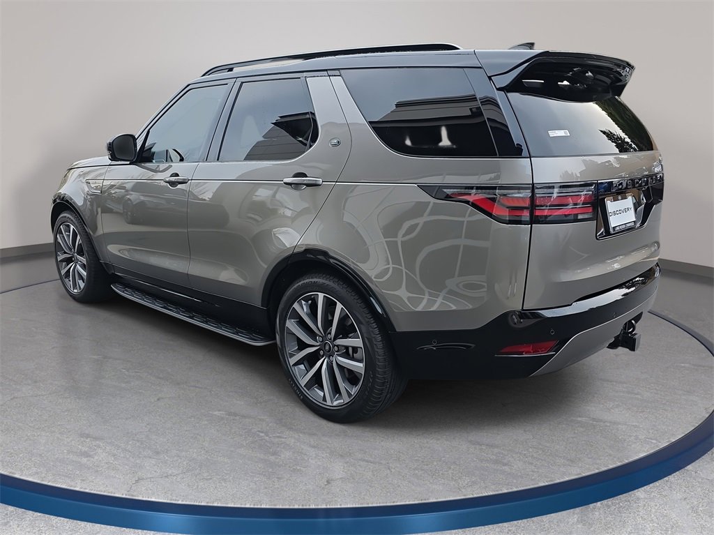 New 2025 Land Rover Discovery Dynamic SE image 7