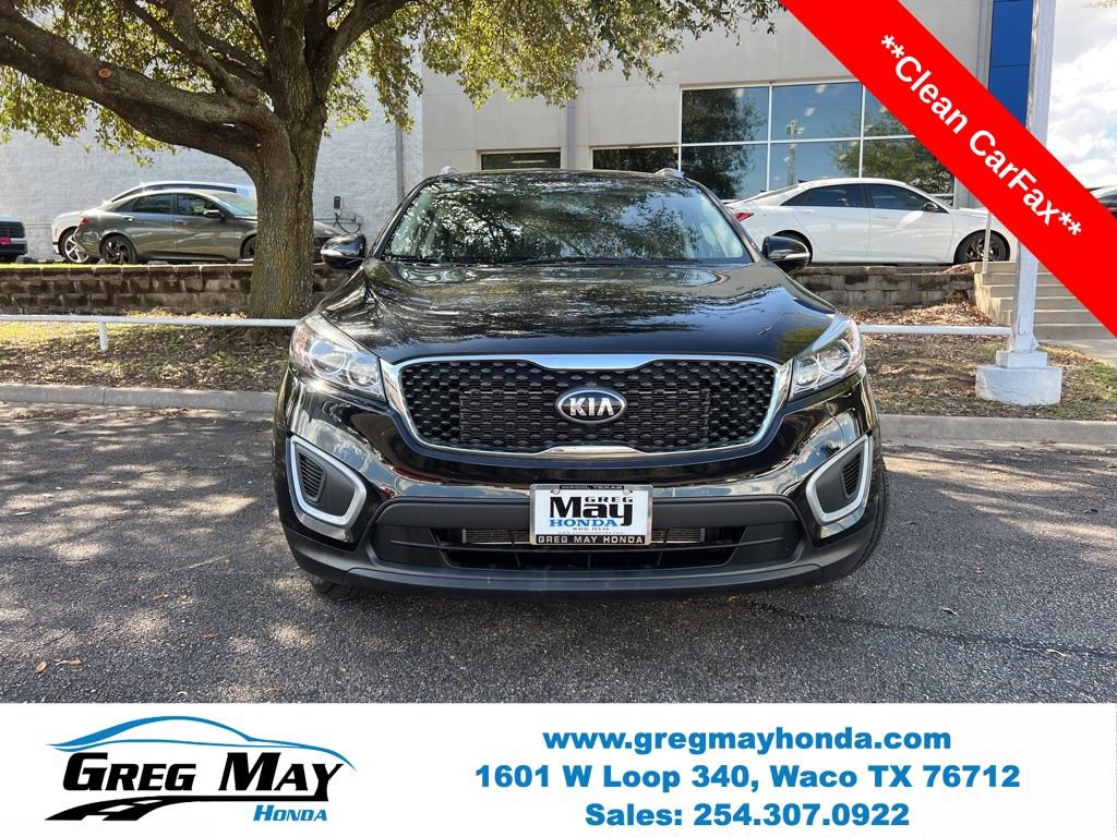 Used 2018 Kia Sorento LX image 2
