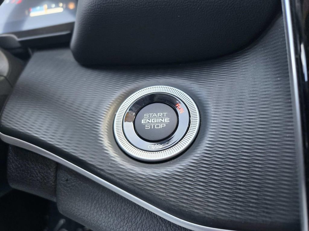 Used 2023 Jeep Grand Cherokee Altitude image 33